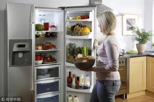 冰箱保鲜室里有水是怎么回事？为什么冰箱保鲜室内有水？