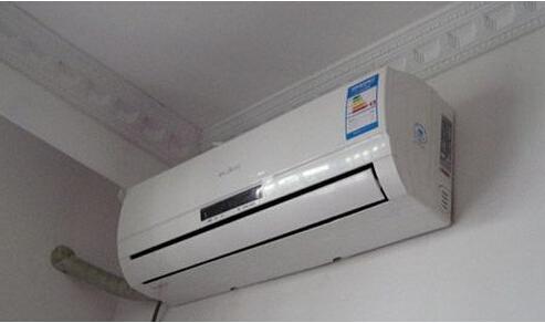 空调漏水的原因是什么？壁挂机空调漏水应该怎么修