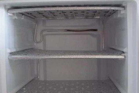 冰箱里冷藏室有水是什么问题