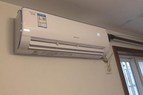 空调遥控器干燥辅热是干什么的？