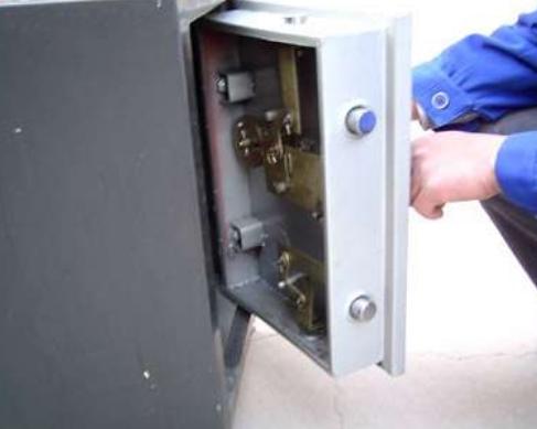 保险柜机械锁怎么开-保险柜机械锁好还是电子锁好