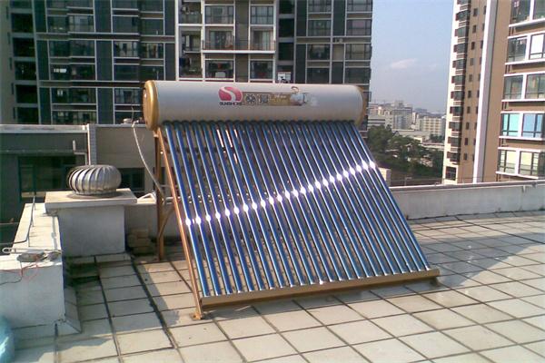 拆太阳能热水器