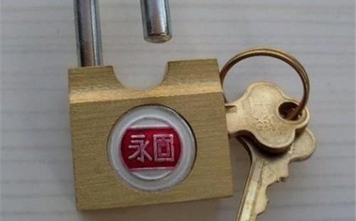 怎么撬锁普通小锁？撬锁需要更换锁芯吗？