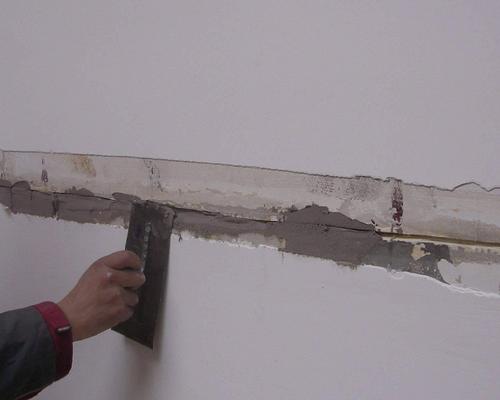 房屋翻新是贴壁布好还是刷漆好