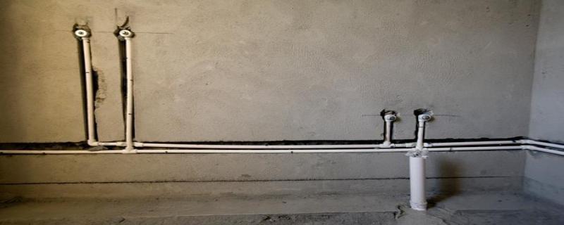 装修家把墙上的水管打破了怎么处理