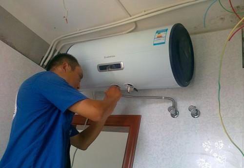 热水器安装高度多少合适 热水器安装注意事项