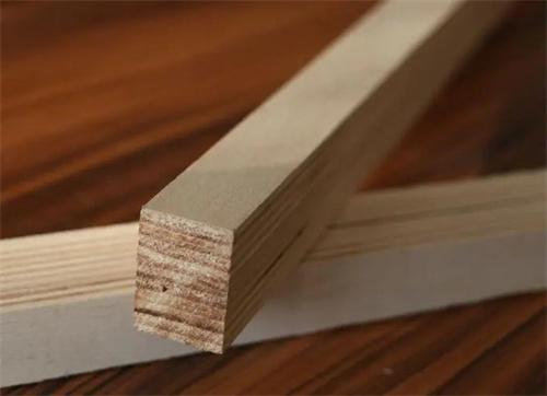桉木芯板是实木吗