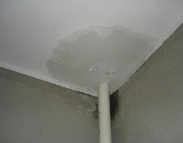 顶层房子漏水怎样处理