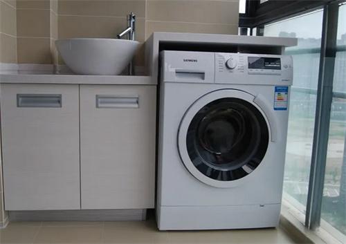 洗衣机洗到一半跳闸怎么回事 洗衣机使用需要注意什么