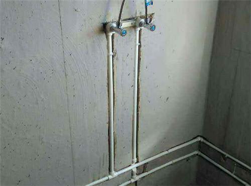 预埋冷热水管左右反了怎么办 冷热水管安装需注意什么